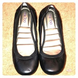 Black Me Too Flats size 9 v comfy!!!